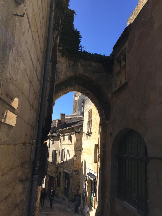 Chez Henri Bed & Breakfast Belves-de-Castillon Luaran gambar